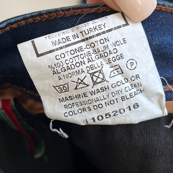 Armani Jeans Vintage Y2K Mid Rise Dark Wash Limited Edition Straight Leg Jean - Picture 9 of 9